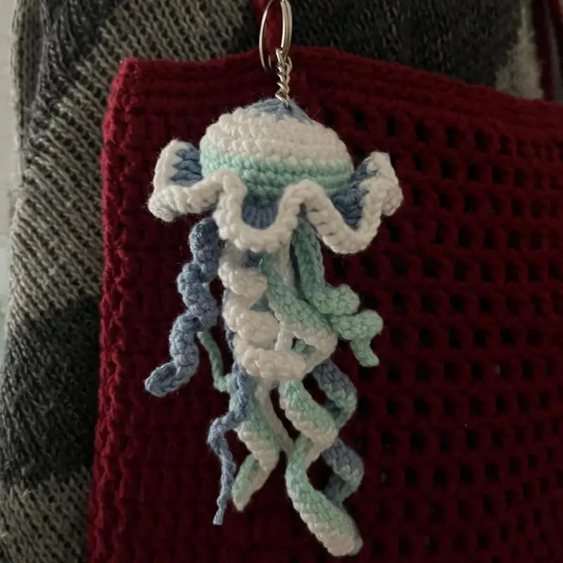 jellyfish keychain – Amigurumi anahtarlık ve çanta süsü modeli, @leyastorem