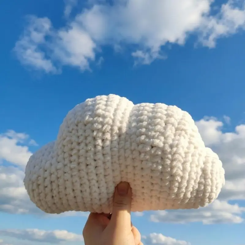 Amigurumi bulut – Örgü ev dekoru ve çiçek modeli, @orgucuu