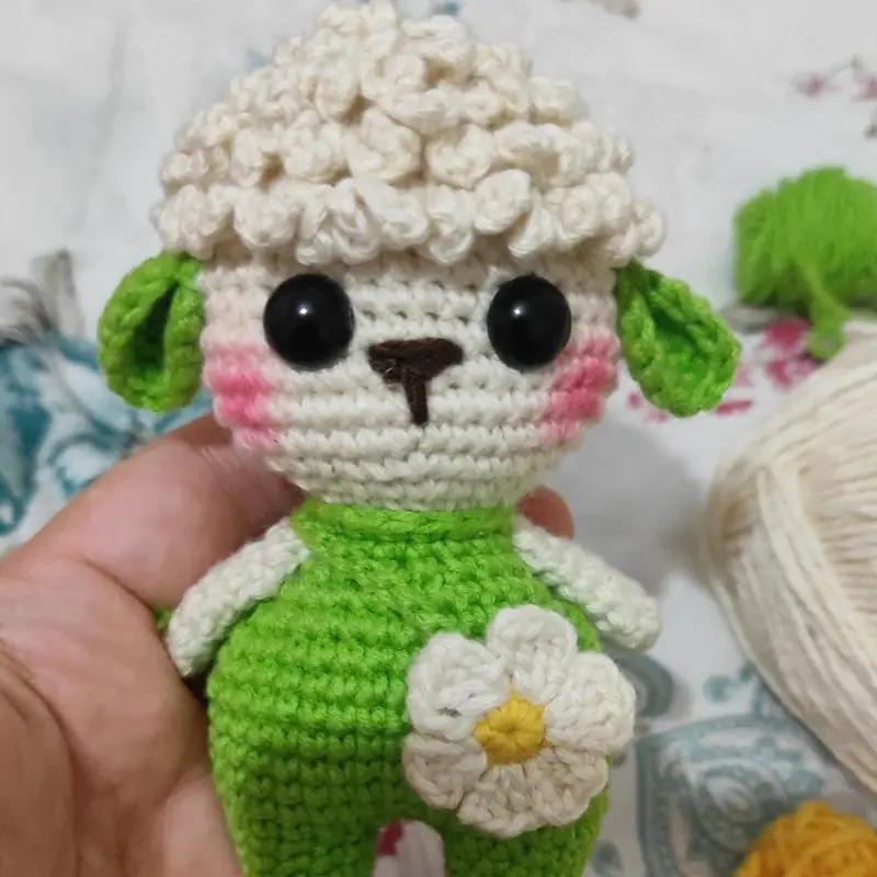Minnoş kuzucuk – Amigurumi hayvan modeli, @ovacirahime8