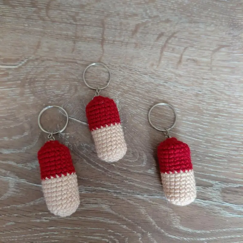 Anahtarlık – Amigurumi anahtarlık ve çanta süsü modeli, @aysedede1