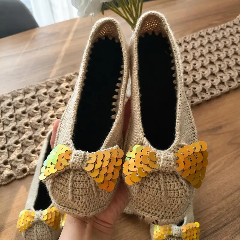 Tabanlı pullu patiklerim🤭 – Örgü patik ve çorap modeli, @dmt.krdg.25