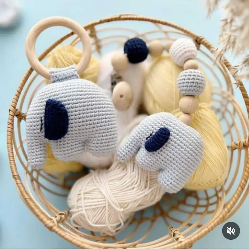 Amigurimi – Amigurumi çıngırak ve uyku arkadaşı modeli, @zeyno54
