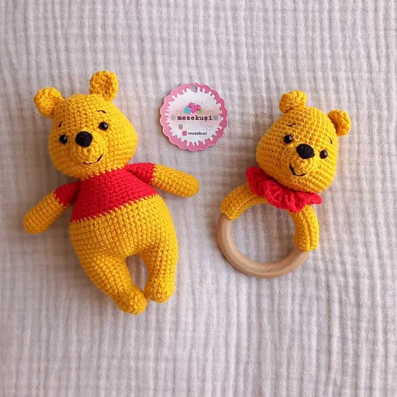 Amigurumi wenie the pooh – Amigurumi çıngırak ve uyku arkadaşı modeli, @mezekusi