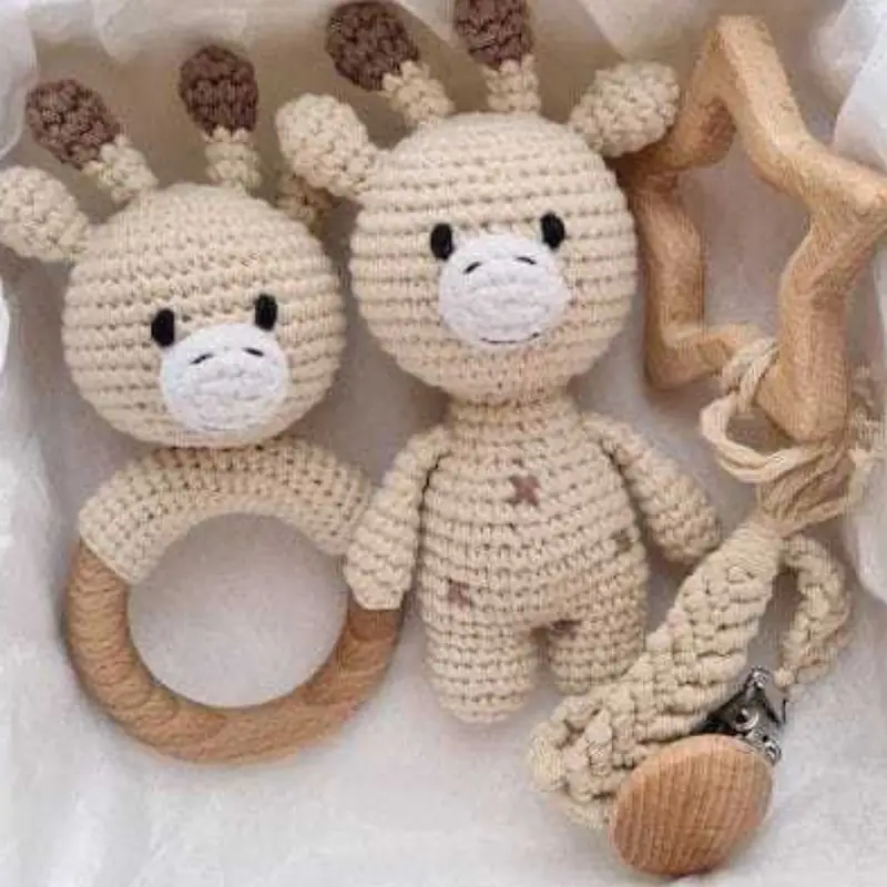 El işim – Amigurumi çıngırak ve uyku arkadaşı modeli, @hatun66