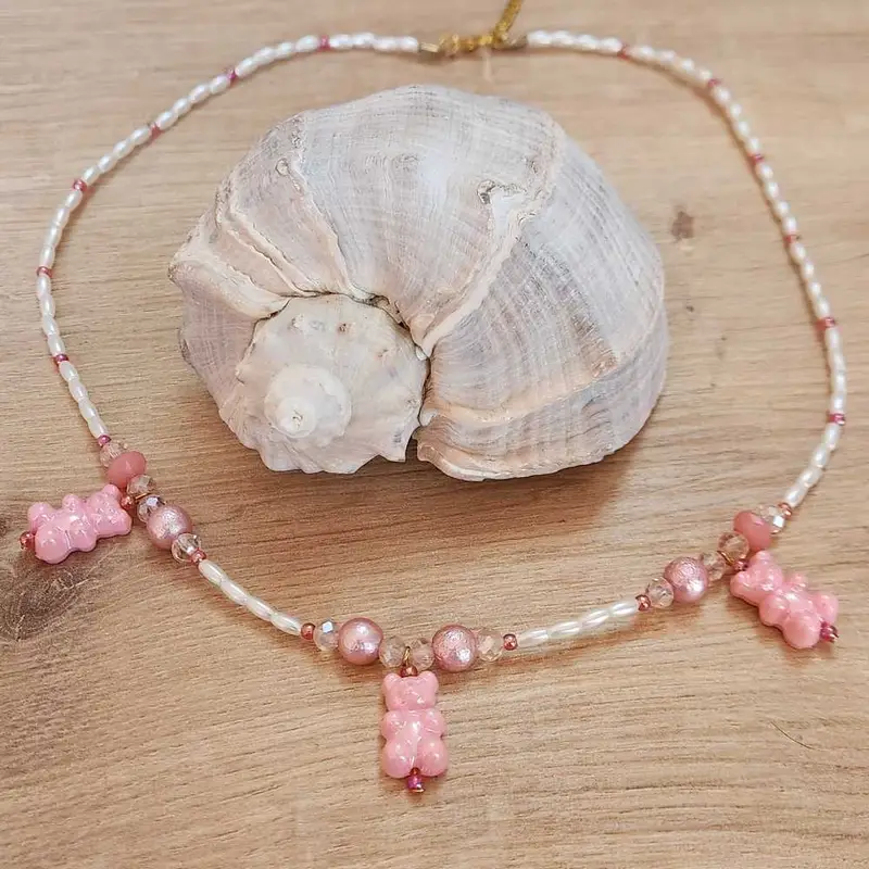 Pembe jelibon kolye – Boncuk kolye modeli, @v1ntage
