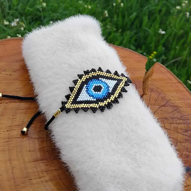 NAZARLIK – Boncuk bileklik modeli, @mearsshop